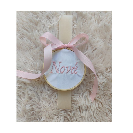 Πασχαλινή λαμπάδα με κεντημένο τελάρο για την Νονά